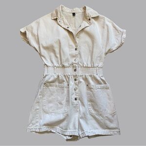 Chouyatou romper, size M, belt loops,front pockets, no stains or other flaws